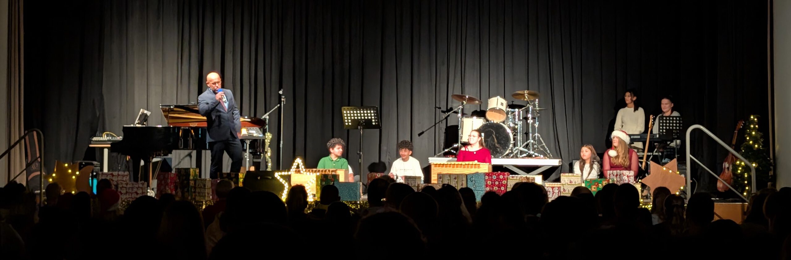 Großes Weihnachtskonzert in der Aula